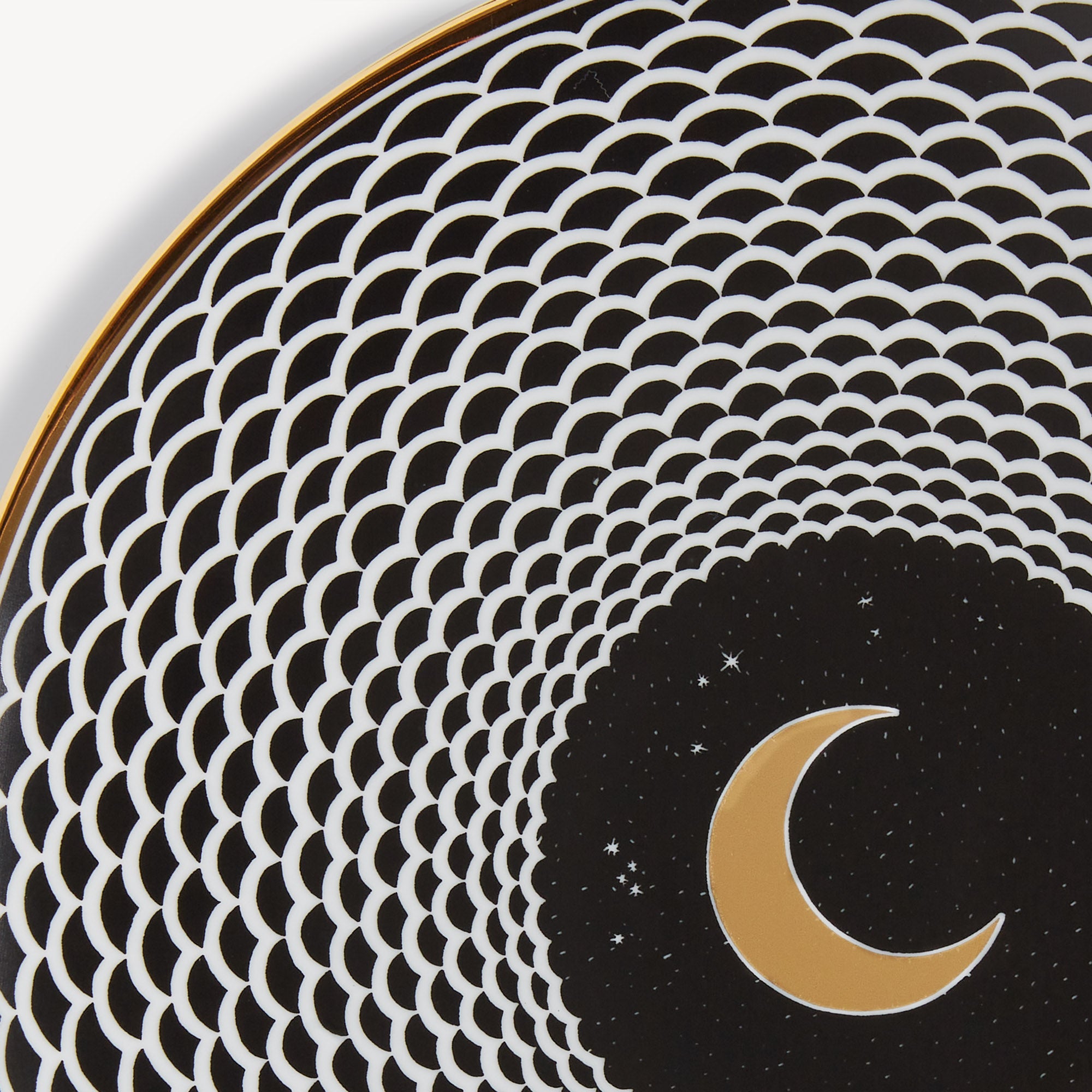fornasetti-lunocentrica-teller-porzellan-mond-gold image 4