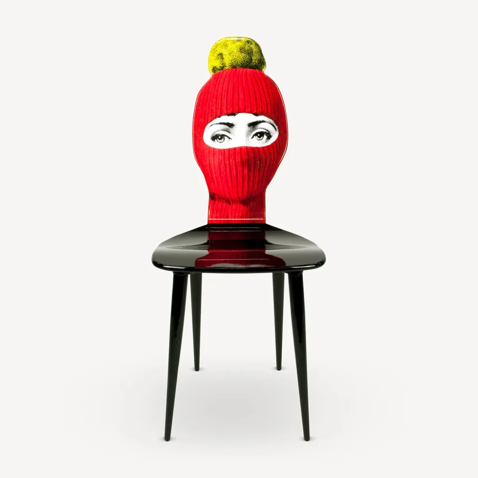 fornasetti-lux-gstaad-stuhl-holzbeine-tema-e-variazioni image 1