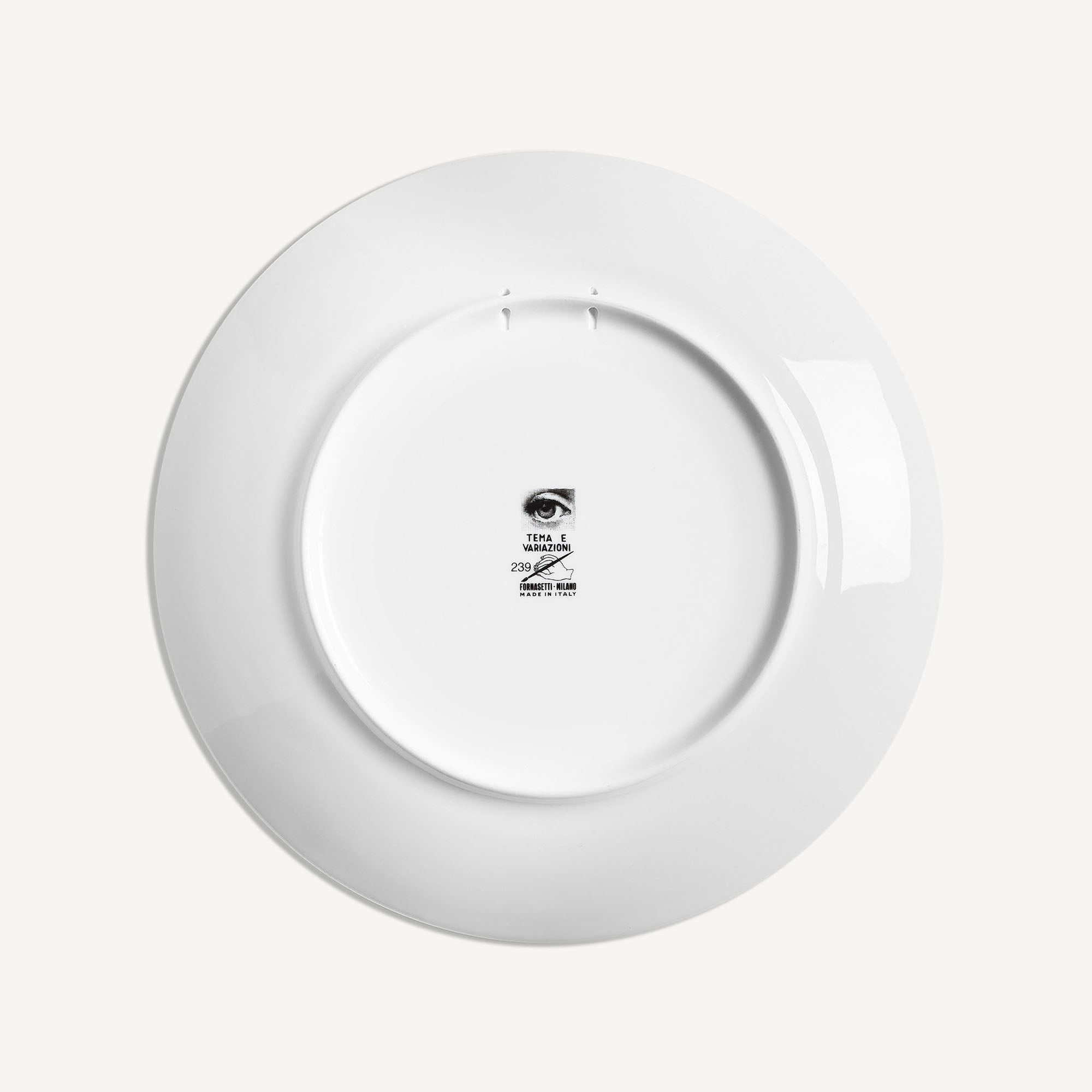 fornasetti-tema-e-variazioni-wandteller-n-239-gesicht image 3