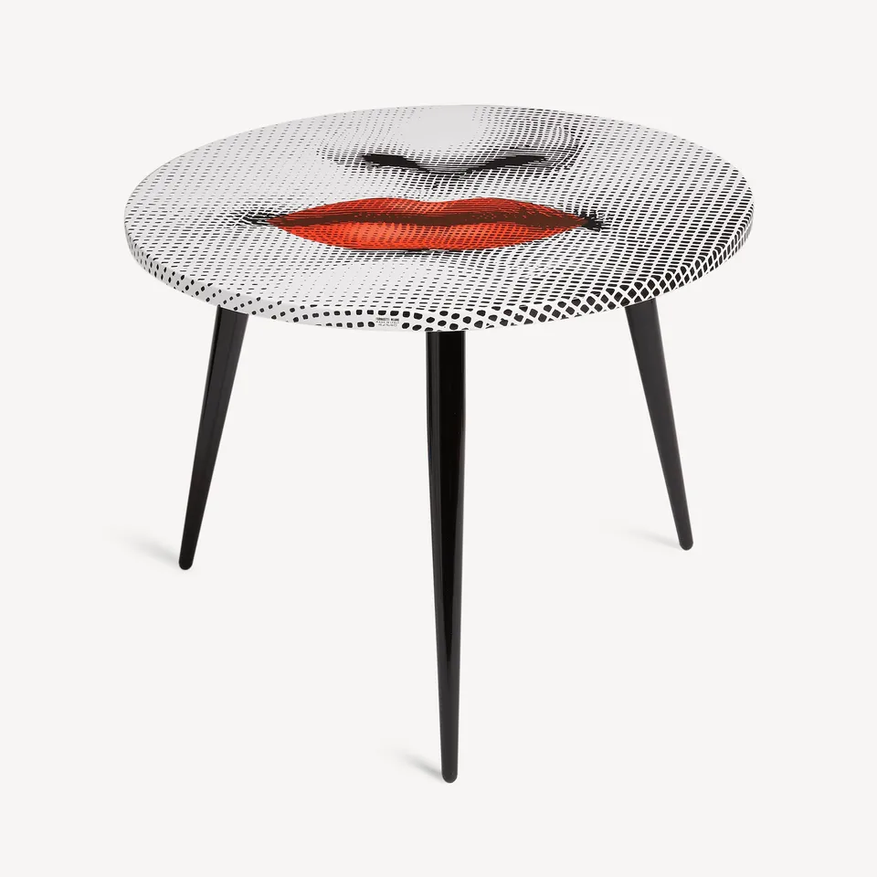 fornasetti-bocca-couchtisch-mund-holz-glas-lackiert image 1