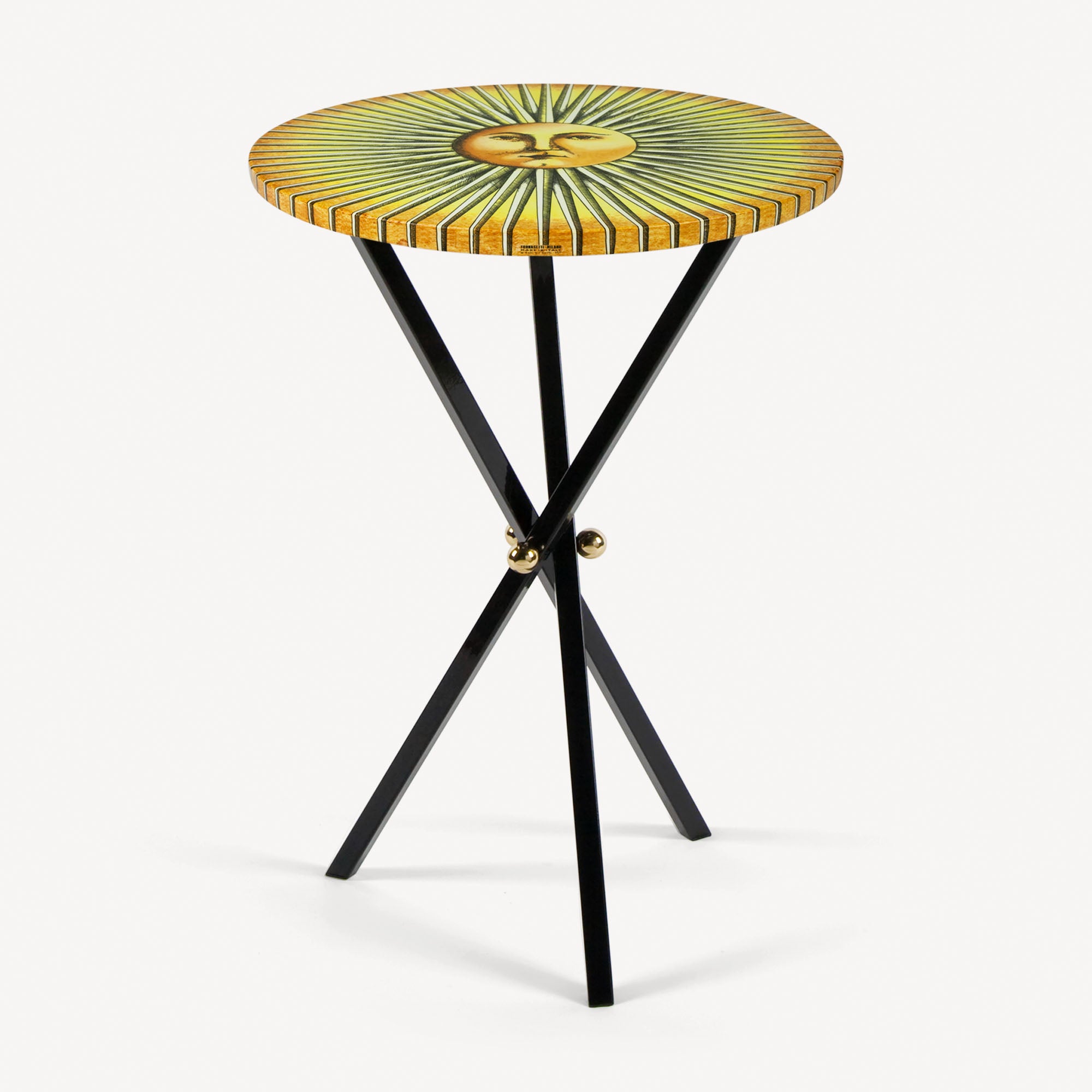 fornasetti-sole-splendente-couchtisch-holz-lackiert image 1