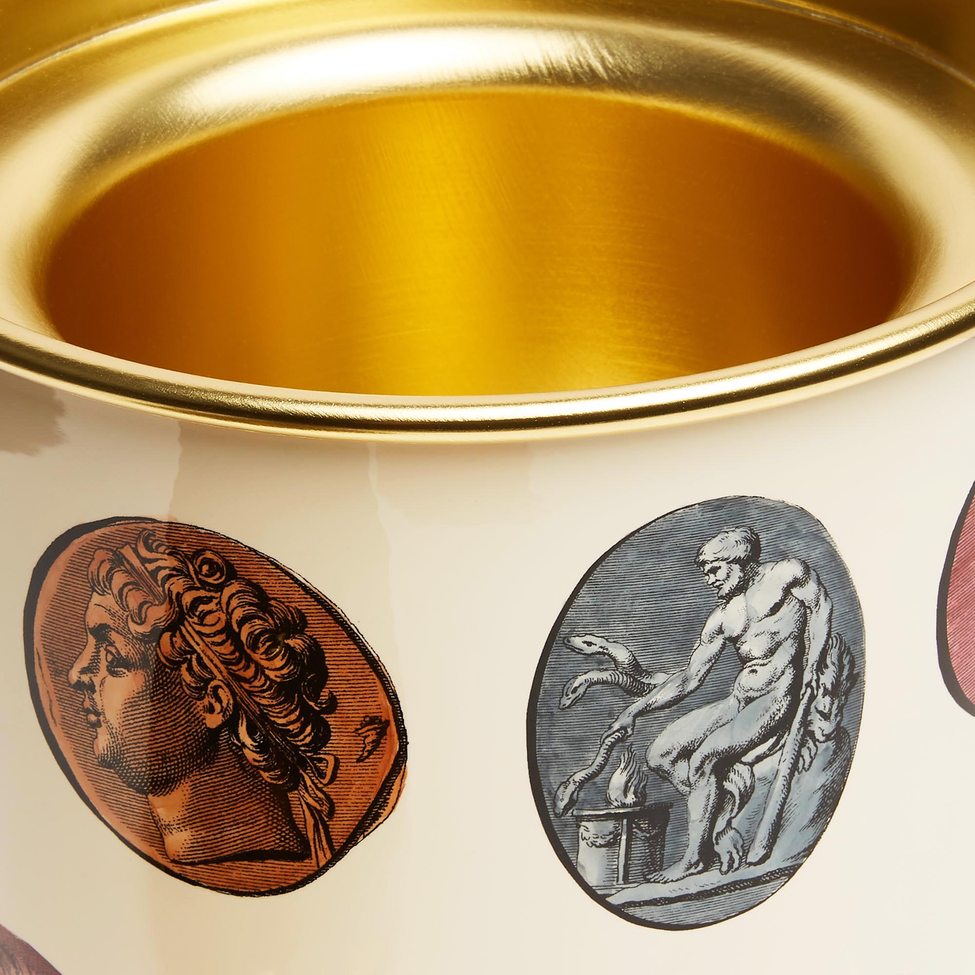 fornasetti-cammei-eisk-bel-handbemalt-klassizismus-motiv image 3