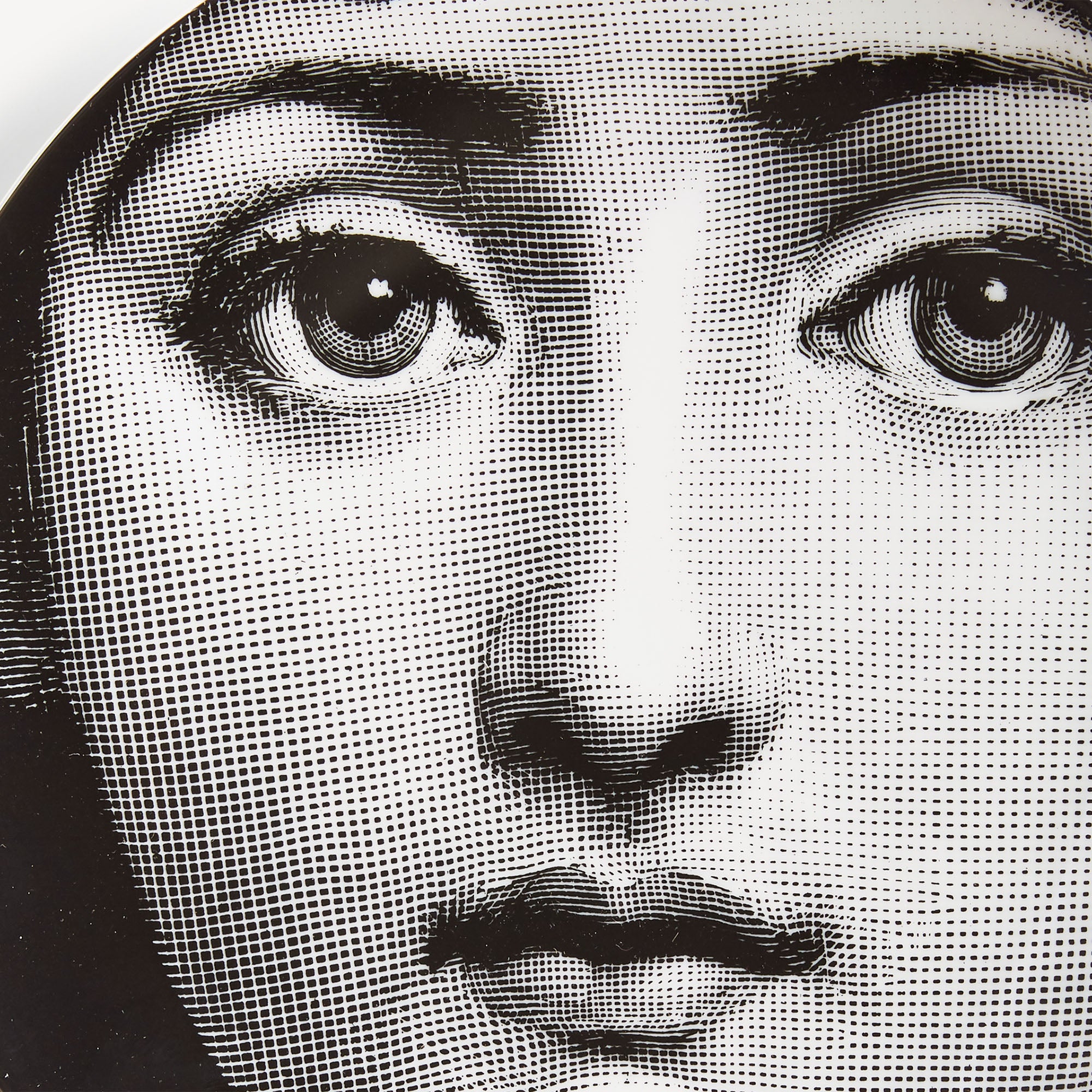 fornasetti-tema-e-variazioni-wandteller-n-1-porzellan-26-cm image 4