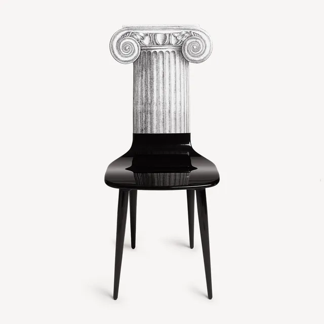 atelier-fornasetti-capitello-jonico-stuhl-holz-s-ulenmotiv image 1