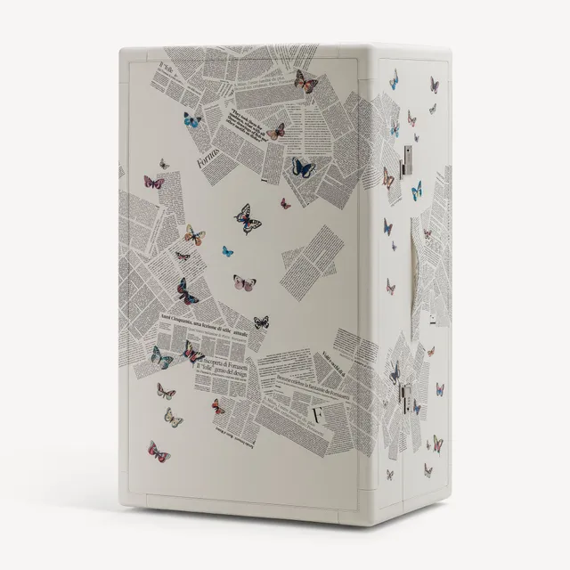 fornasetti-x-poltrona-frau-isidoro-truhenbar-ultime-notizie-leder image 1