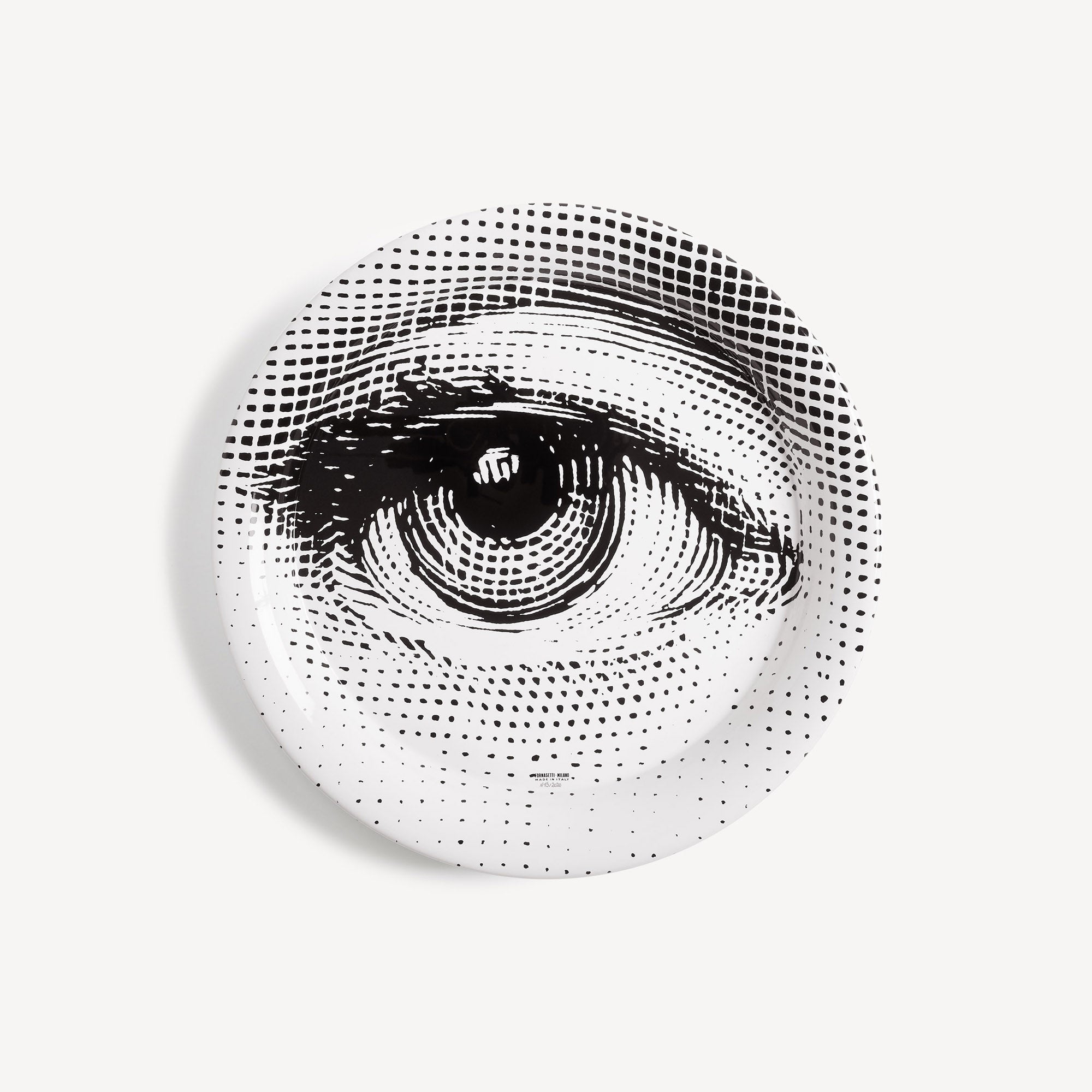 fornasetti-tema-e-variazioni-occhio-tablett-rund-gesicht image 1