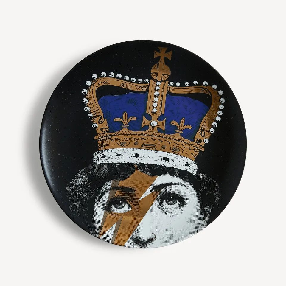 atelier-fornasetti-tema-e-variazioni-n-389-wandteller-queen image 1