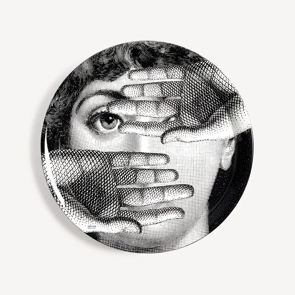 atelier-fornasetti-tema-e-variazioni-n-154-tablett-metall-rund image 1