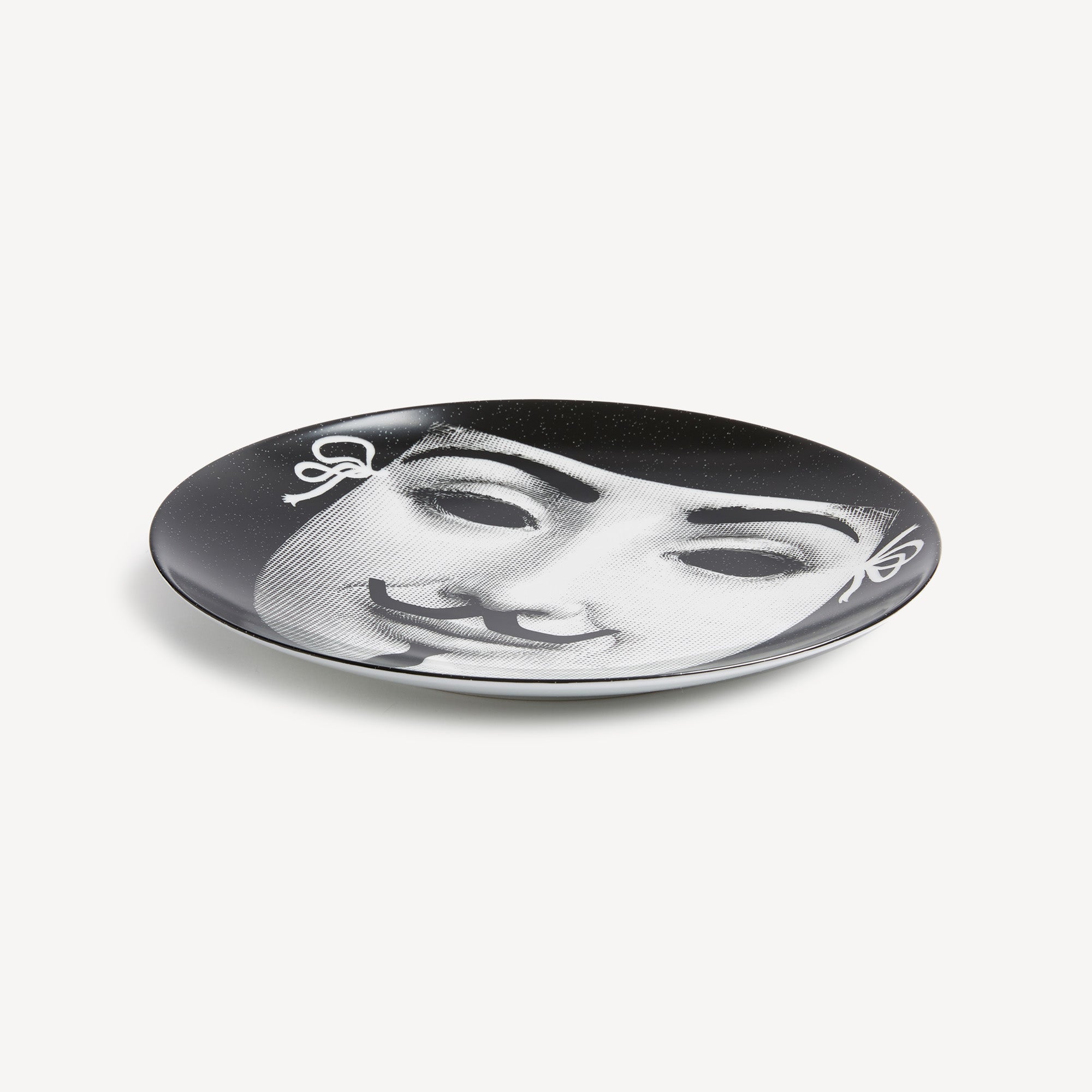 fornasetti-tema-e-variazioni-nr-367-wandteller-porzellan image 2