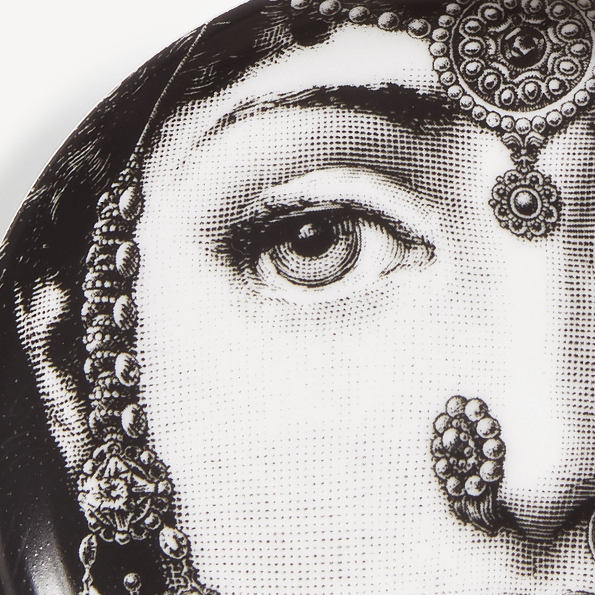 atelier-fornasetti-tema-e-variazioni-schale-n-228-rund image 4