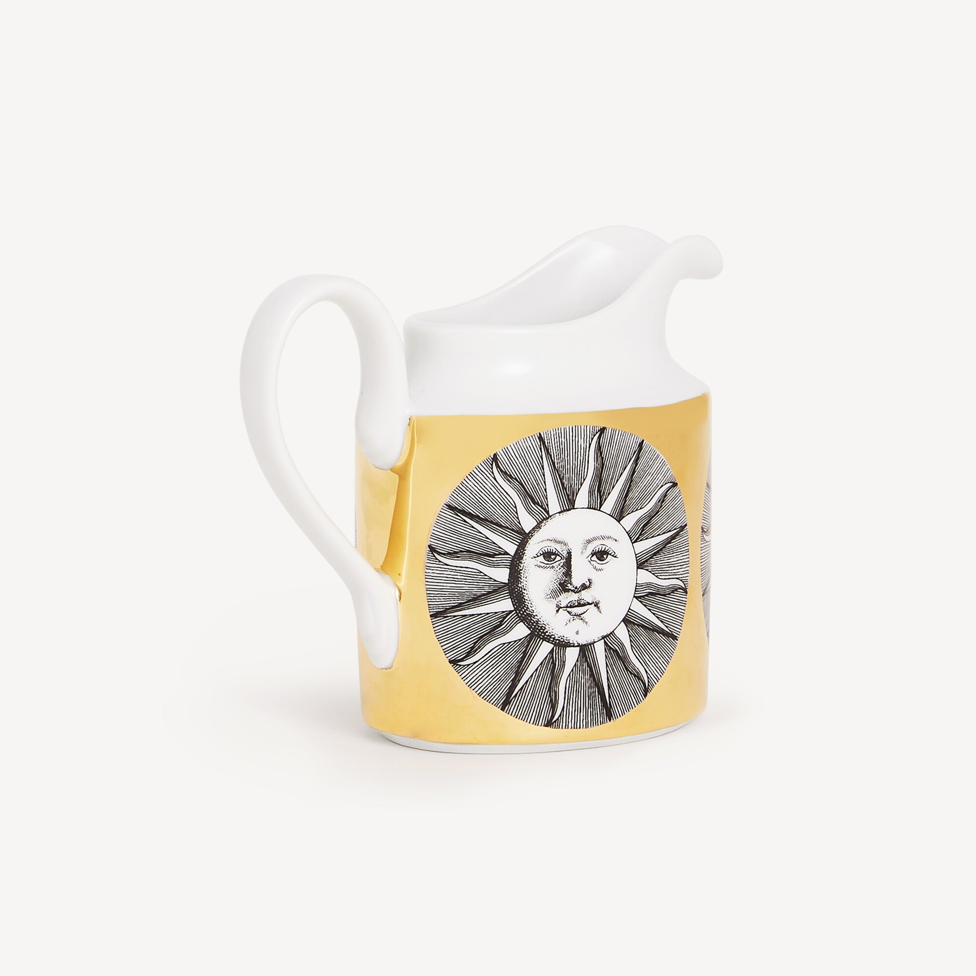 fornasetti-soli-milchk-nnchen-porzellan-sonne-gold image 3