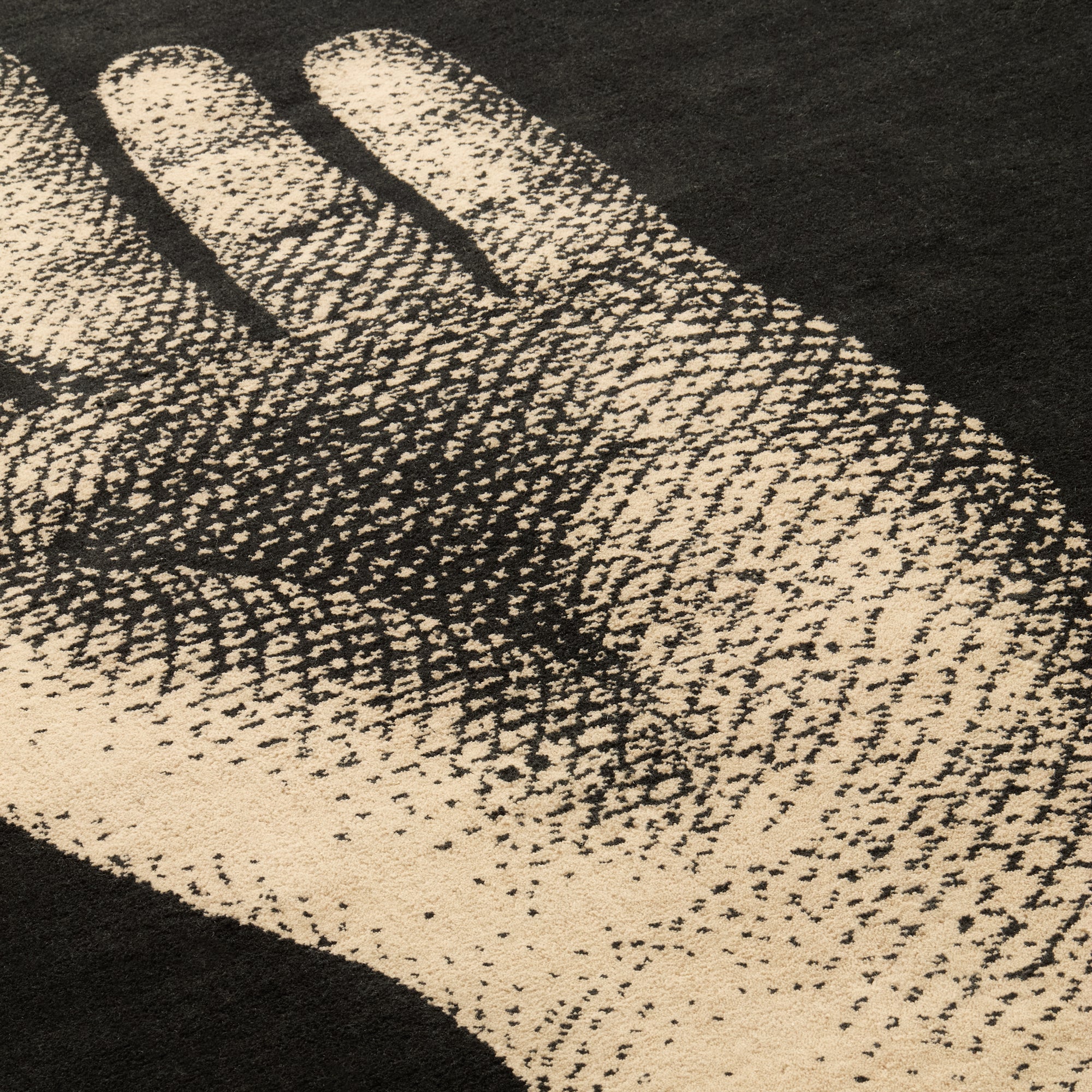 fornasetti-mani-teppich-wolle-h-nde-motiv-jacquard image 4
