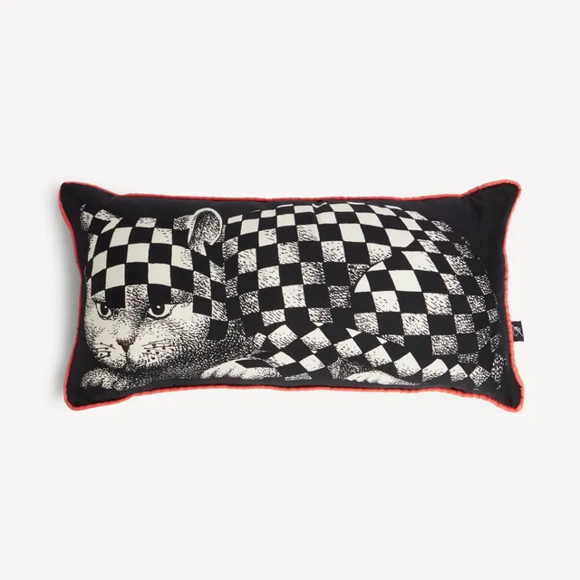fornasetti-high-fidelity-kissen-seide-rechteckig-katze-rot image 1