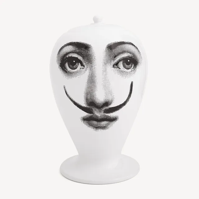 fornasetti-la-femme-aux-moustaches-vase-keramik-gesicht image 1