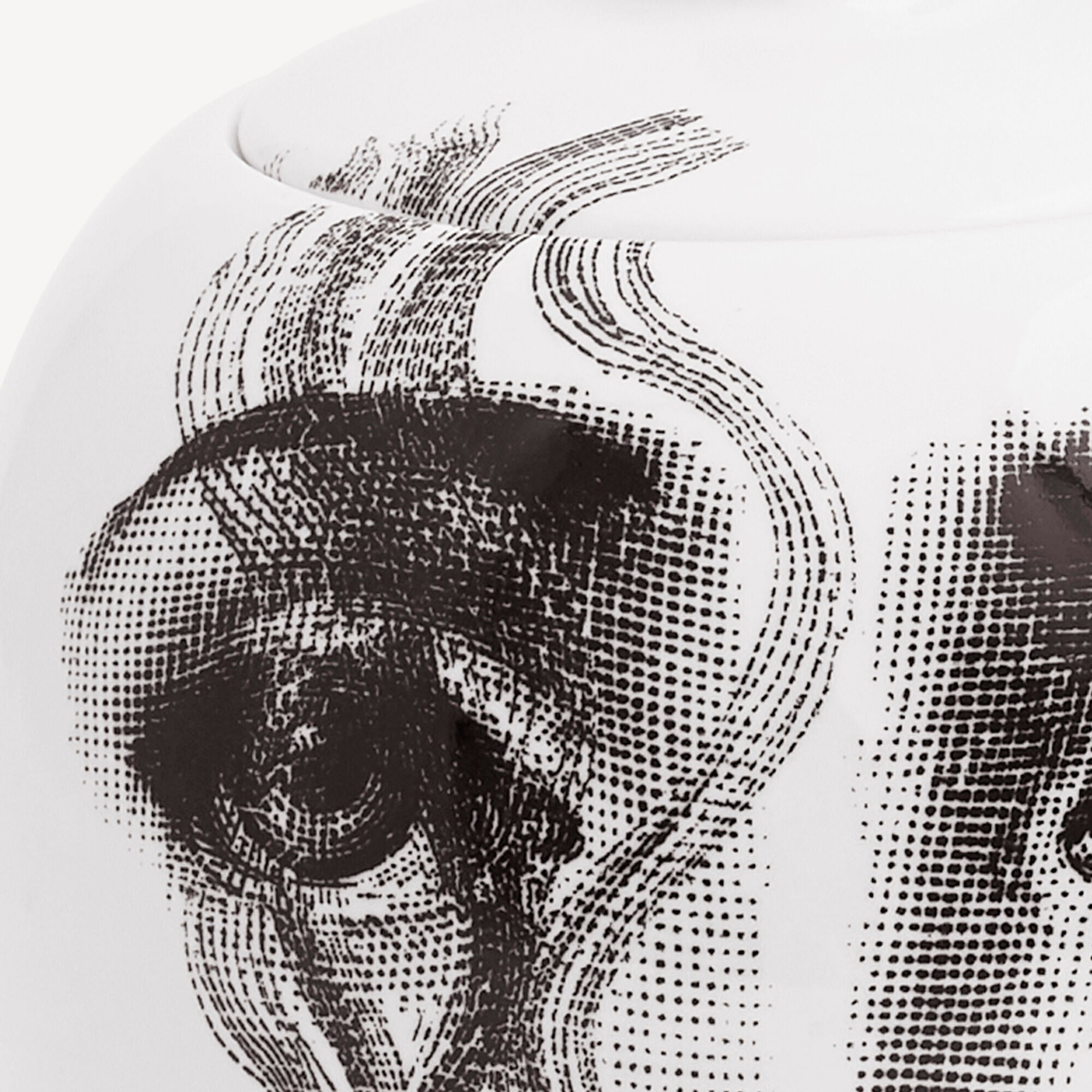 fornasetti-il-fumo-fa-male-vase-keramik-gesicht image 5