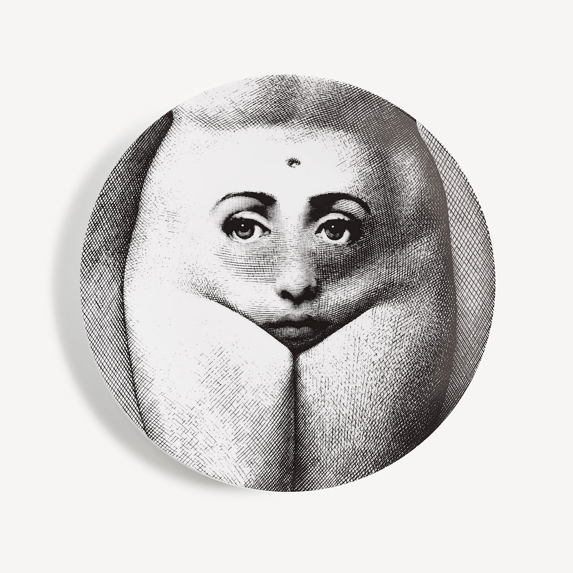 fornasetti-tema-e-variazioni-wandteller-n-281-porzellan-lina-cavalieri image 1