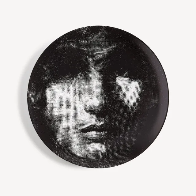 fornasetti-tema-e-variazioni-wandteller-n-103-porzellan-lina-cavalieri image 1