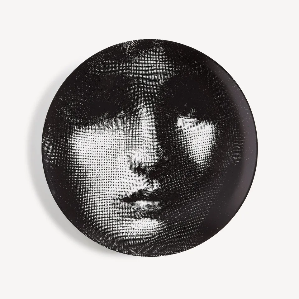 fornasetti-tema-e-variazioni-wandteller-n-103-porzellan-lina-cavalieri image 1
