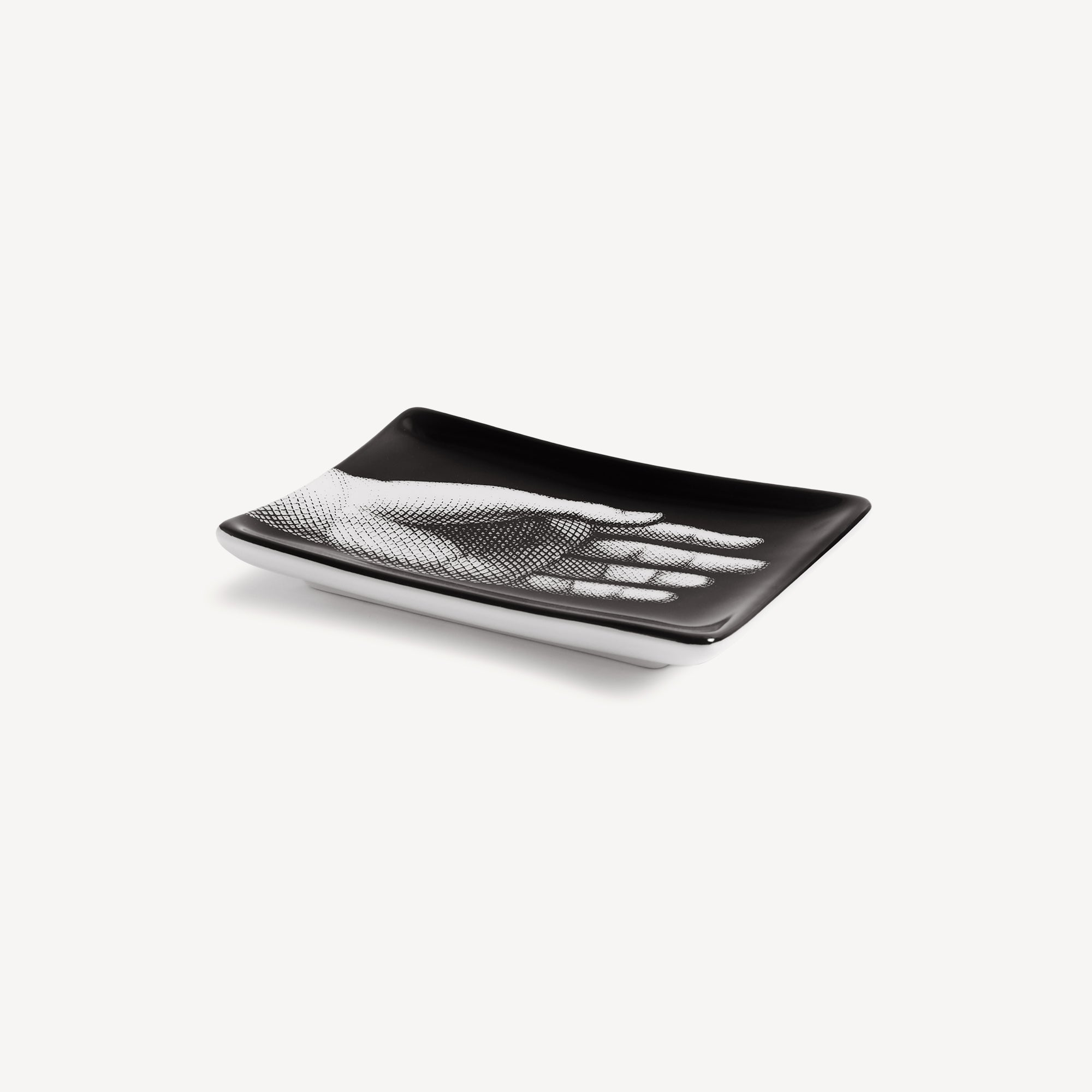 fornasetti-mano-aschenbecher-eckig-porzellan image 2