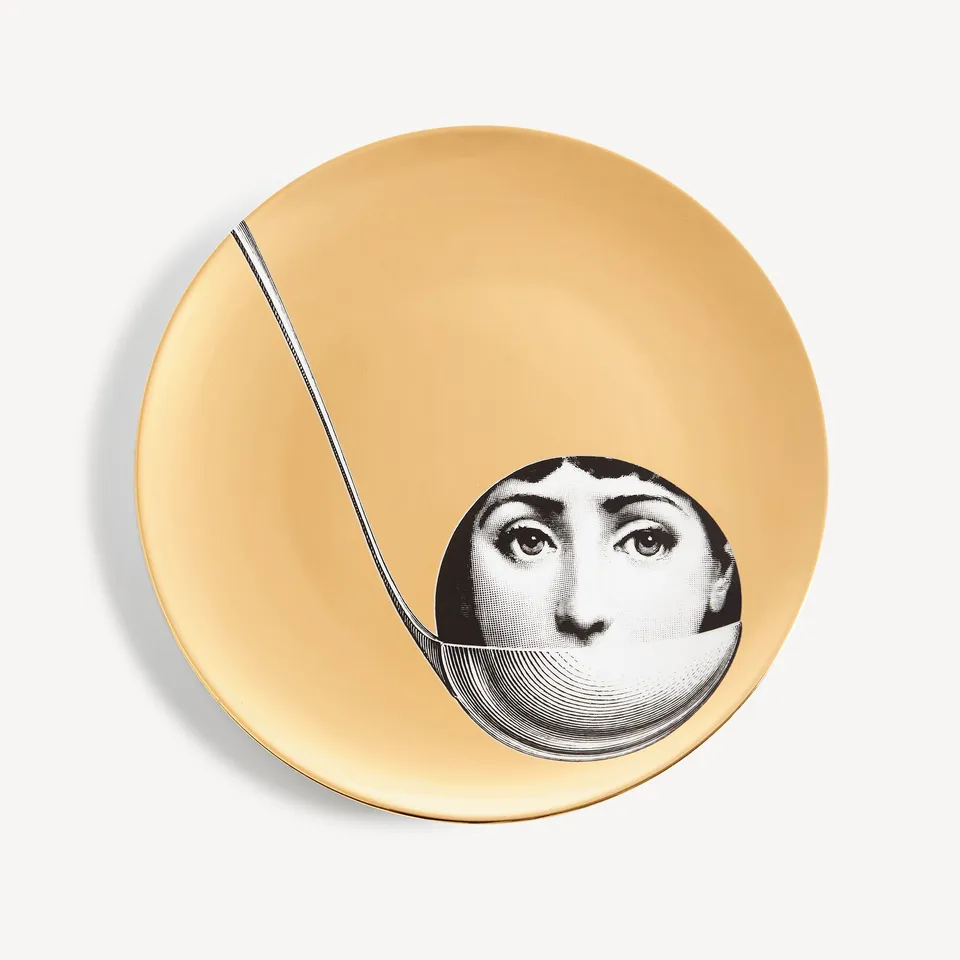 atelier-fornasetti-tema-variazioni-n162-wandteller-gold image 1