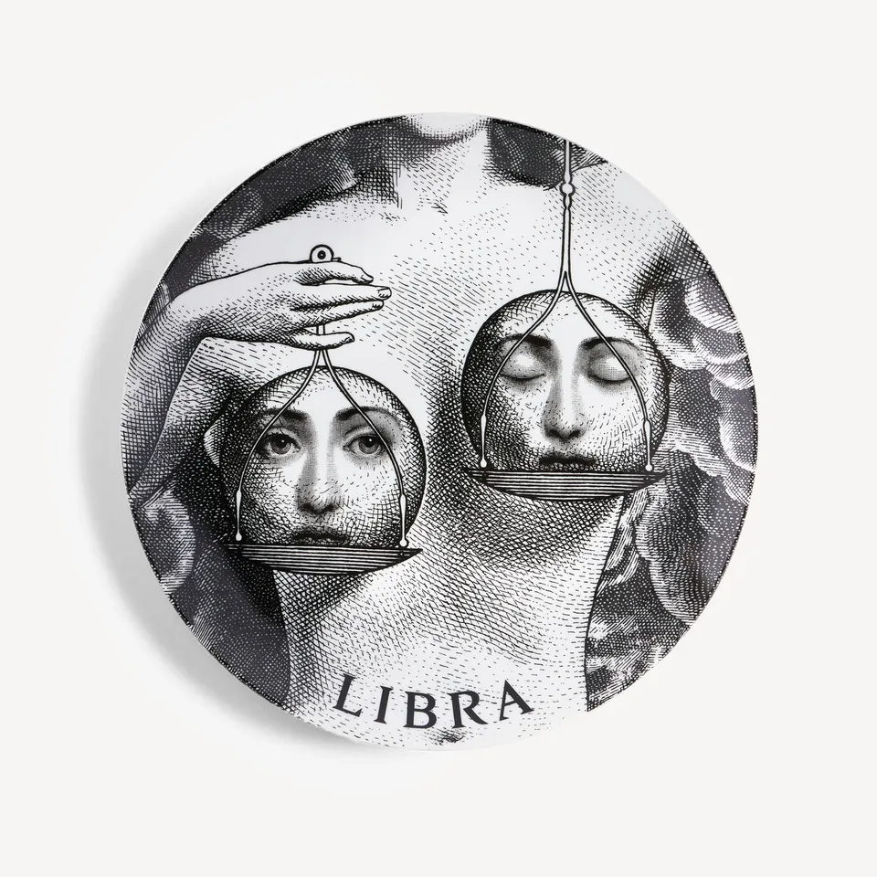 fornasetti-tema-e-variazioni-zodiaco-libra-n-354-wandteller image 1