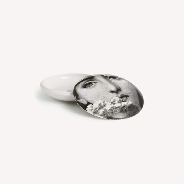 fornasetti-tema-e-variazioni-n-139-dose-rund-porzellan image 1