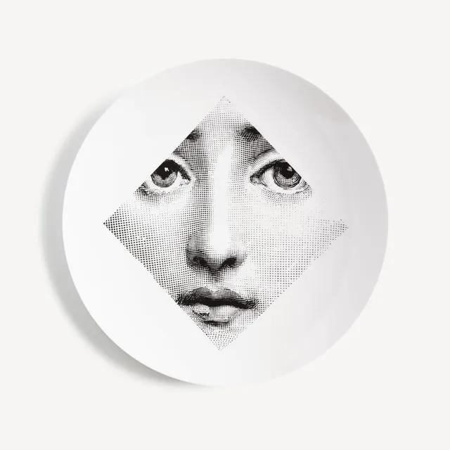 atelier-fornasetti-tema-e-variazioni-wandteller-n-65-lina-cavalieri image 1