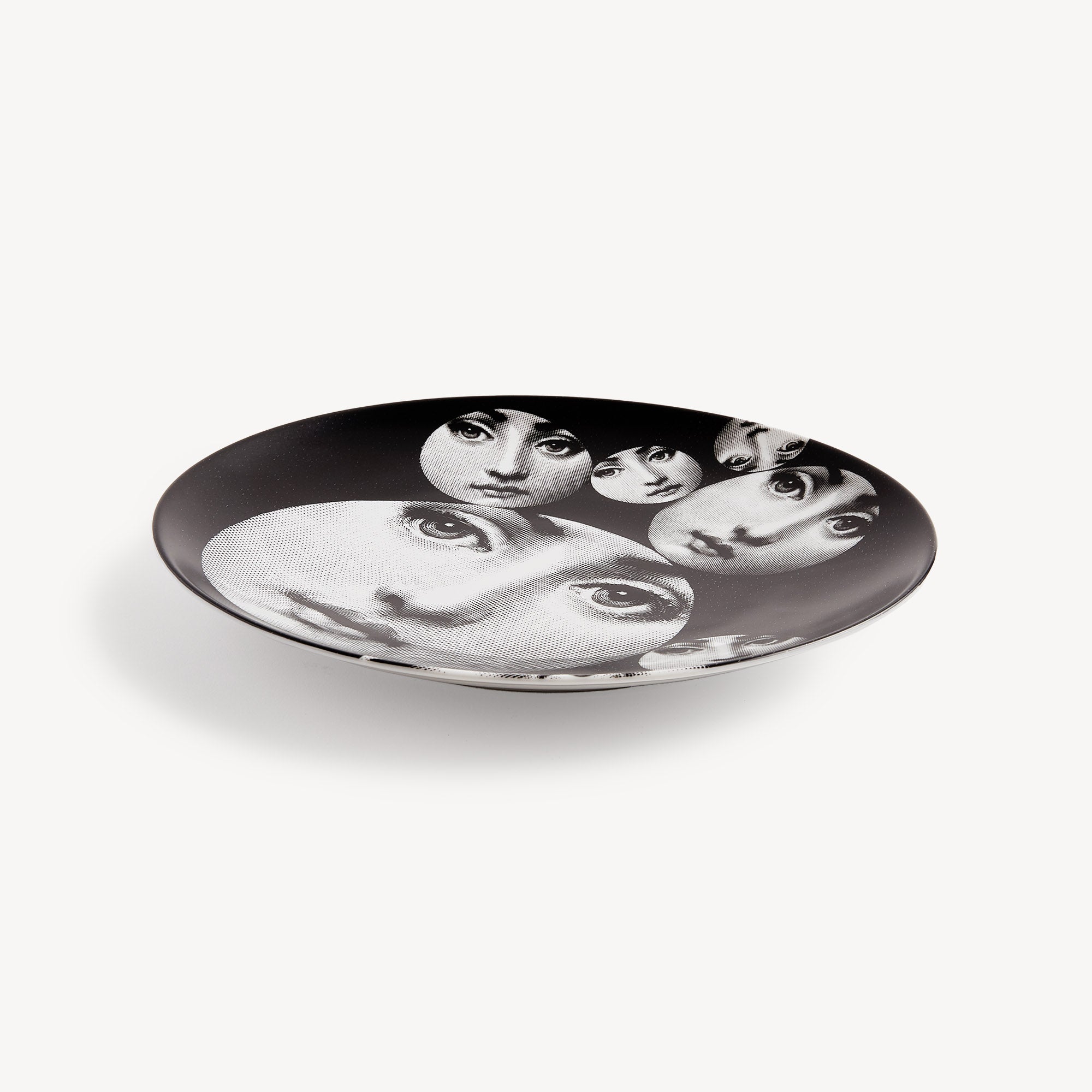 fornasetti-tema-e-variazioni-n-242-wandteller-porzellan image 2