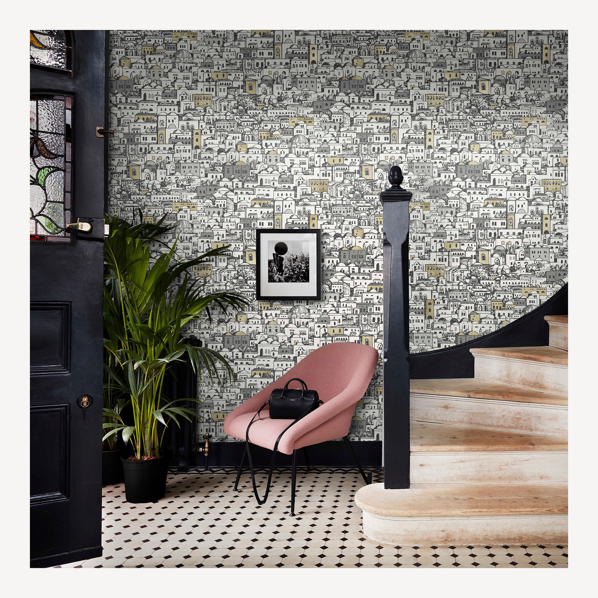 fornasetti-mediterranea-tapete-stadtmotiv-52cm-x-10m-wei-schwarz image 3