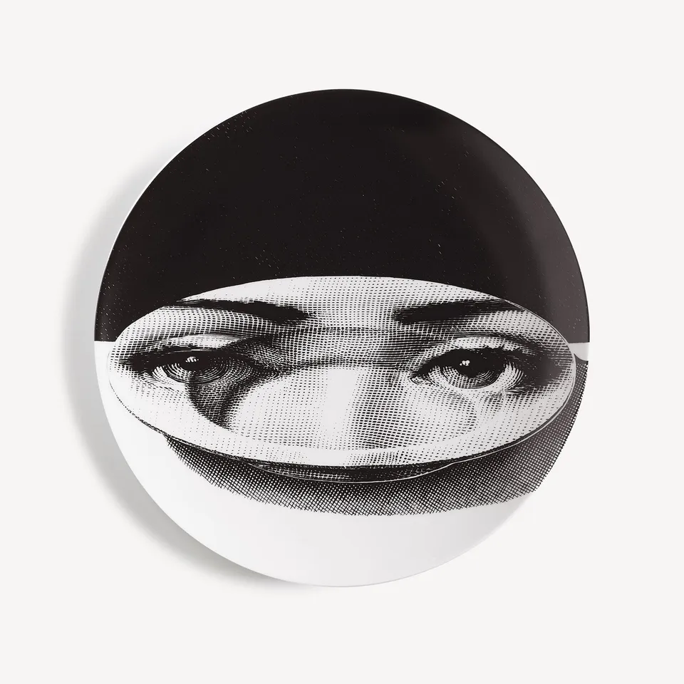 fornasetti-tema-e-variazioni-wandteller-n-118-porzellan-lina-cavalieri image 1