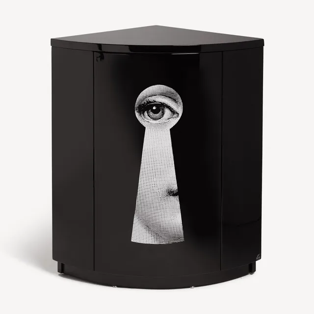 fornasetti-serratura-eckschrank-lina-cavalieri image 1