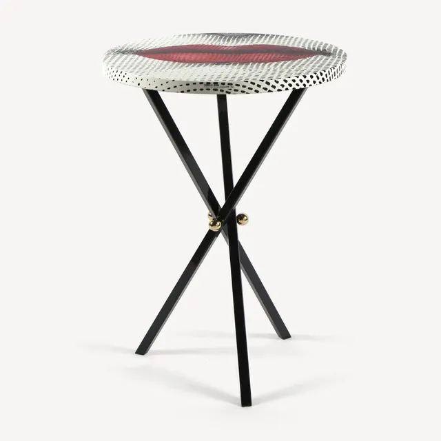 fornasetti-bocca-couchtisch-holz-mund-motiv image 1
