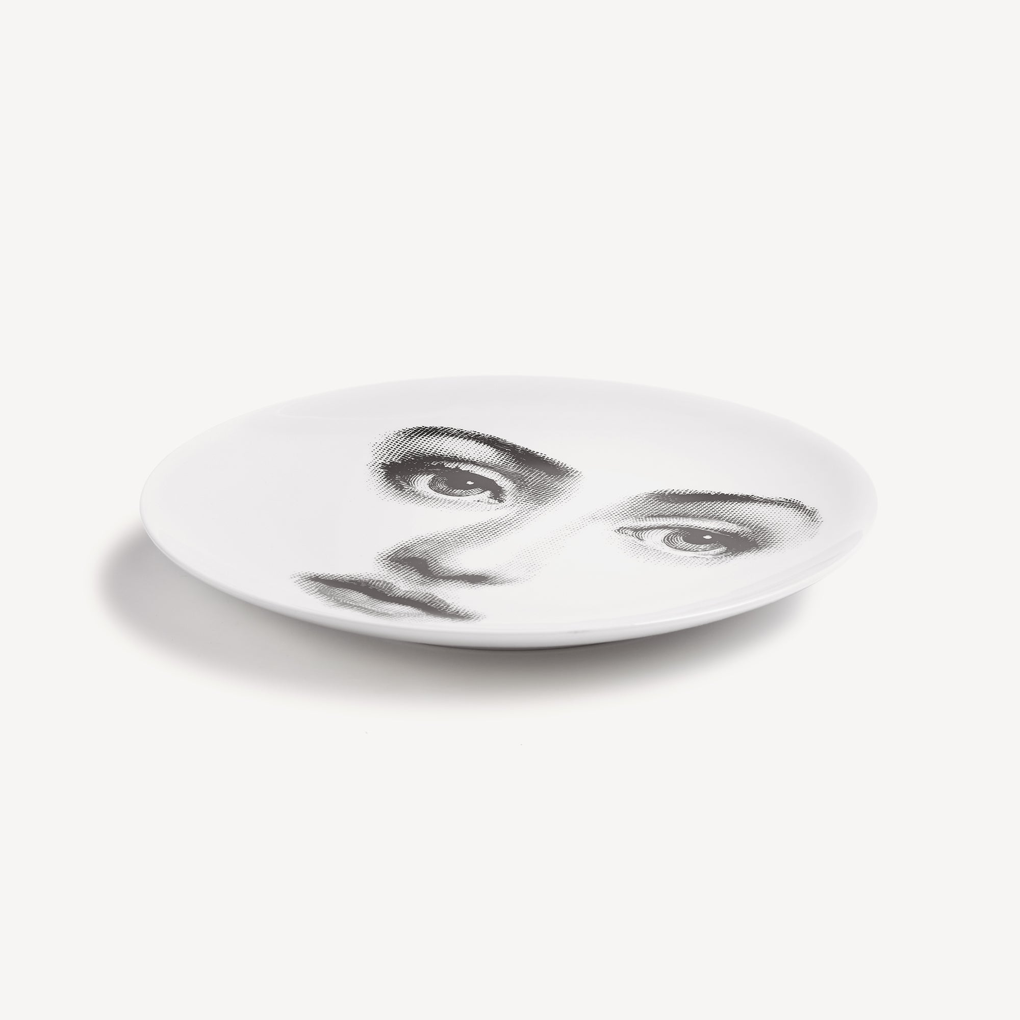 atelier-fornasetti-tema-e-variazioni-wandteller-nr-6-porzellan image 2