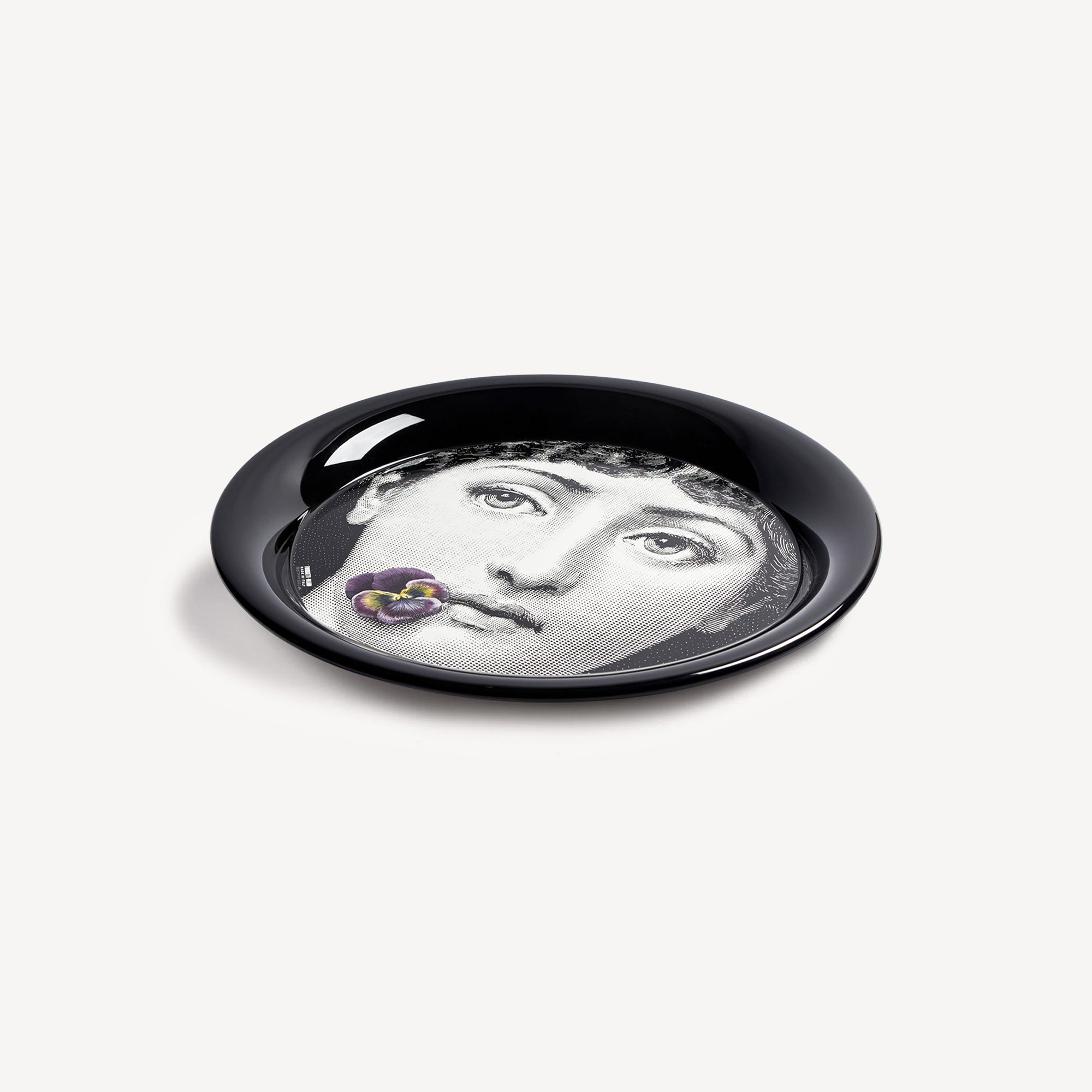 fornasetti-tema-e-variazioni-n-137-tablett-metall-rund image 2