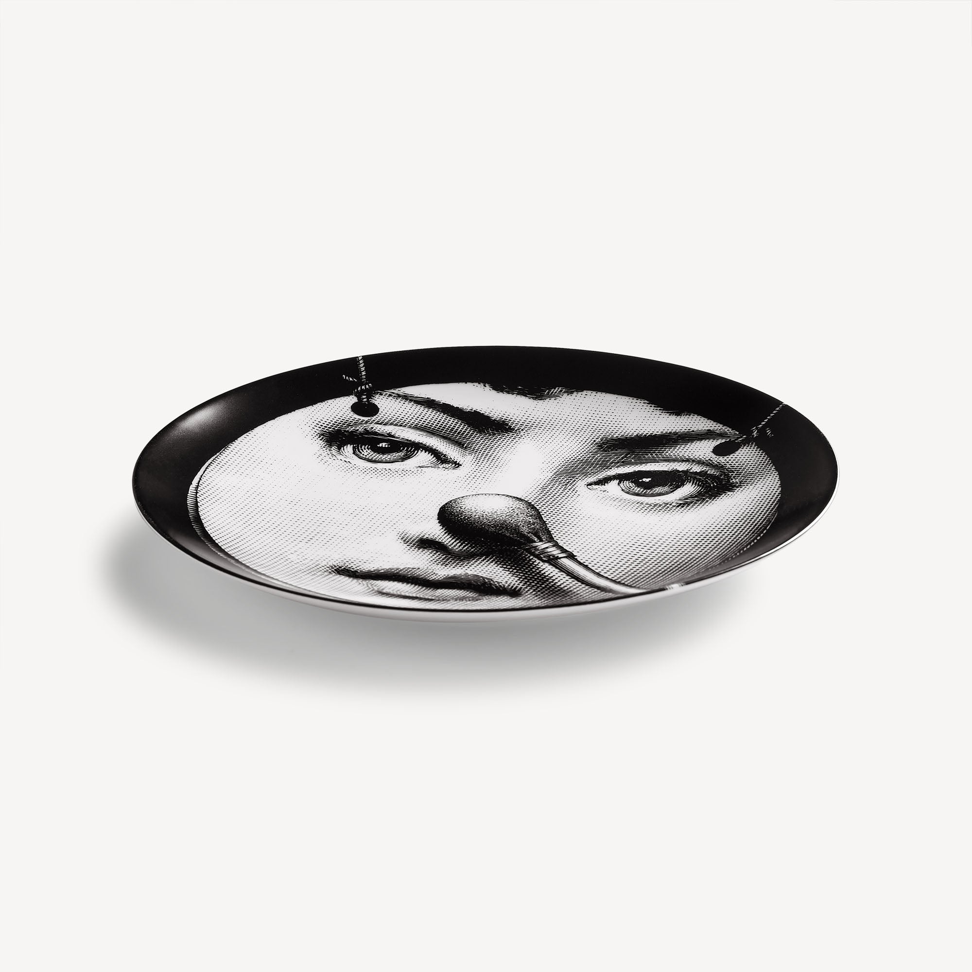 fornasetti-tema-e-variazioni-n-161-wandteller-porzellan image 2