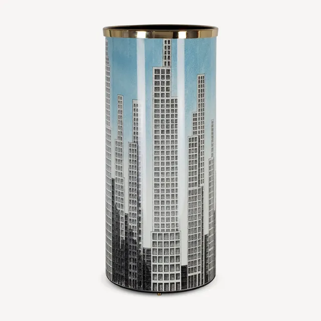 atelier-fornasetti-grattacieli-schirmst-nder-metall-messing-skyline image 1