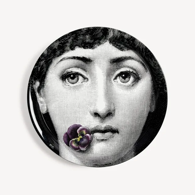 atelier-fornasetti-tema-137-tablett-metall-rund image 1