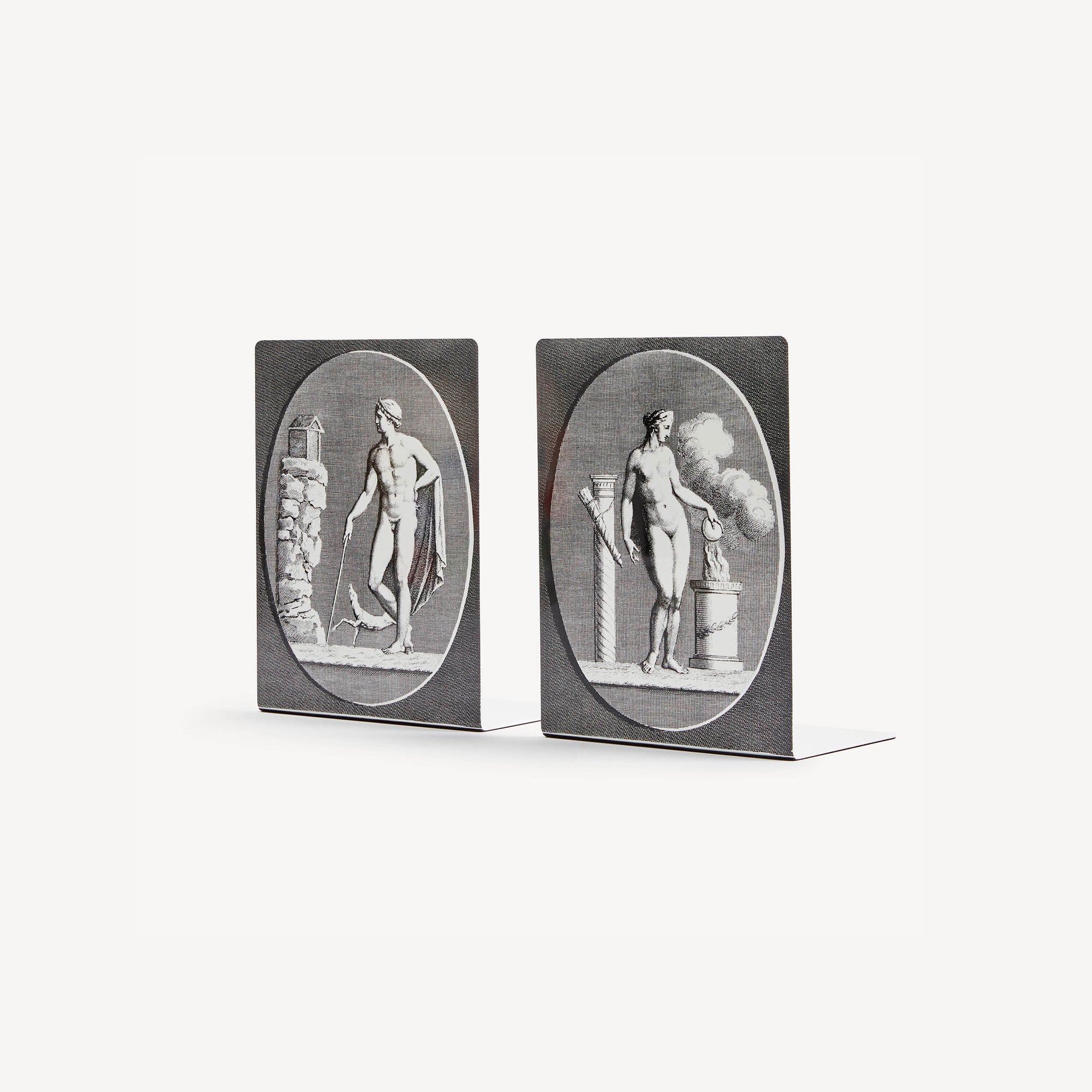 fornasetti-grandi-cammei-buchst-tzen-metall-paar image 1