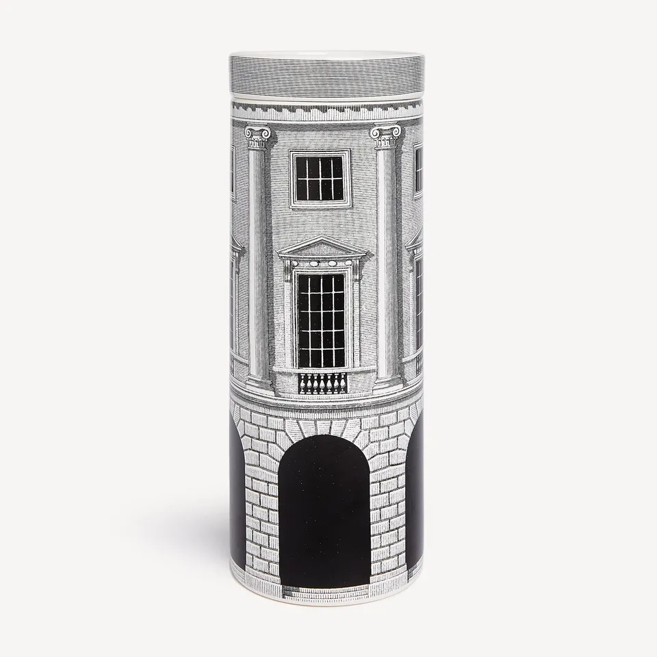 atelier-fornasetti-nel-mentre-duftkerze-architettura-immaginazione image 1