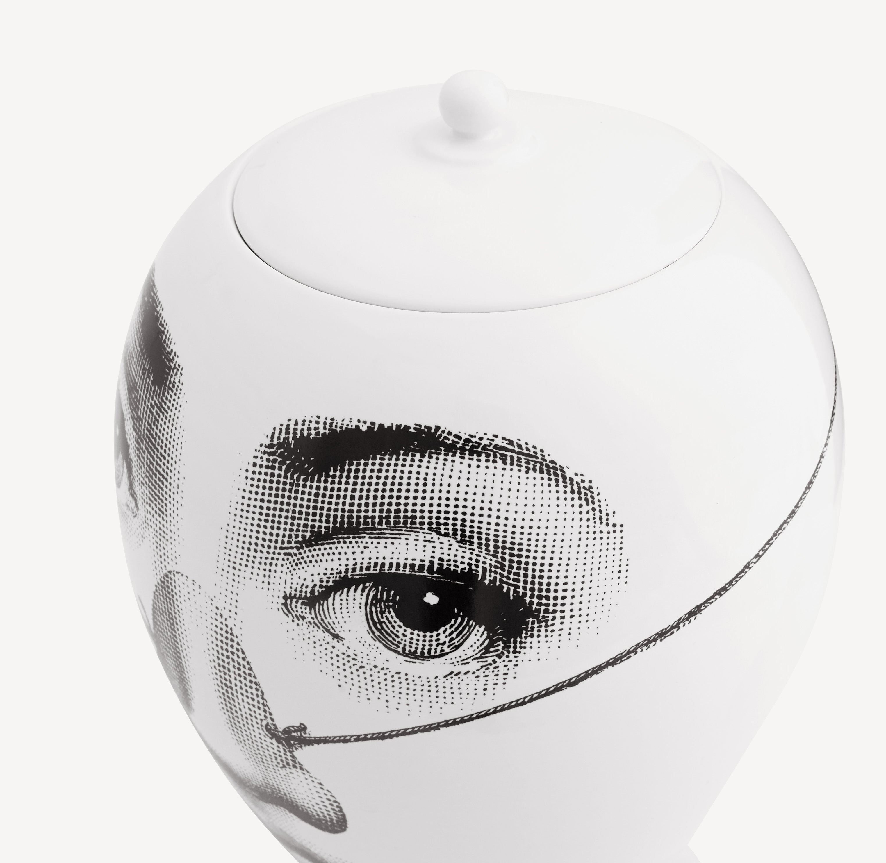 atelier-fornasetti-burlone-vase-keramik-lina-cavalieri image 4
