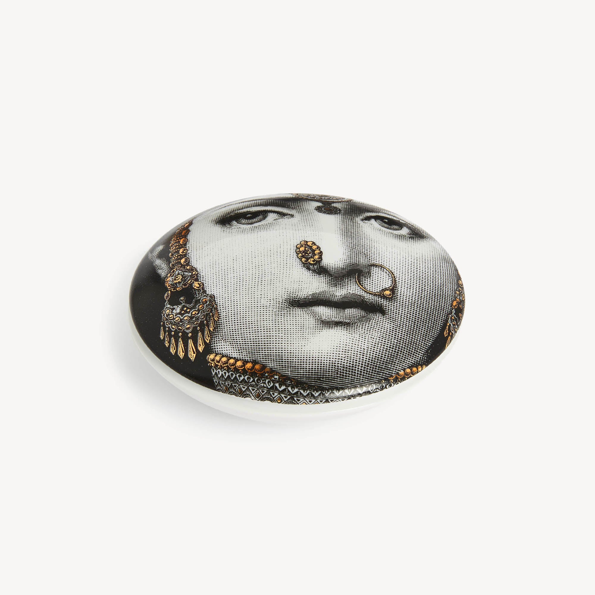 fornasetti-tema-e-variazioni-n-228-dose-rund-porzellan image 2