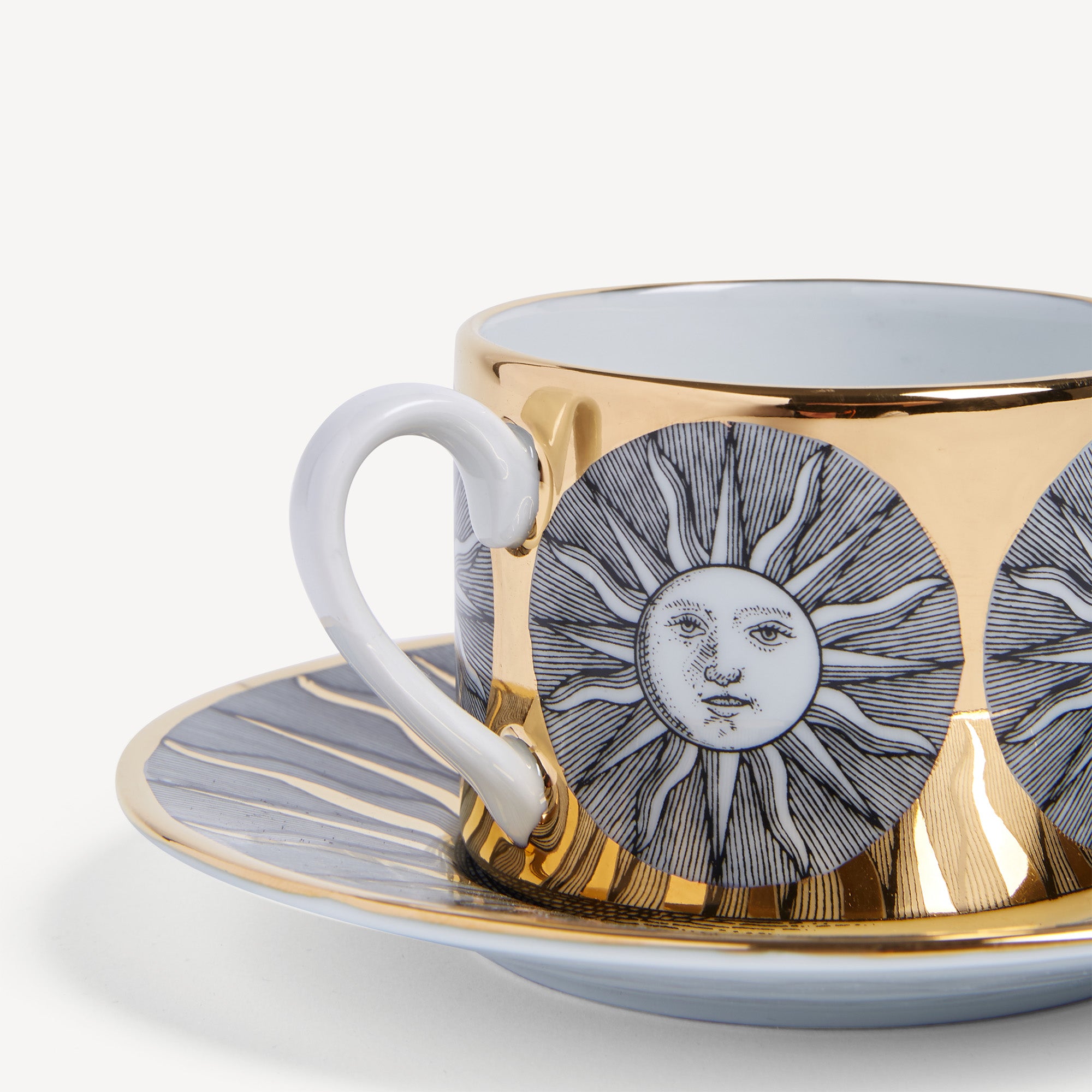 fornasetti-sole-teetasse-porzellan-mit-gold-sonne image 4