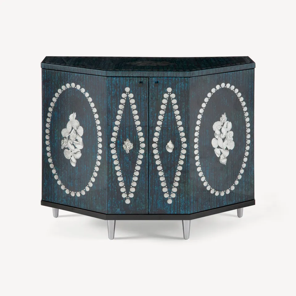 atelier-fornasetti-giro-di-conchiglie-kleinschrank-muschel image 1