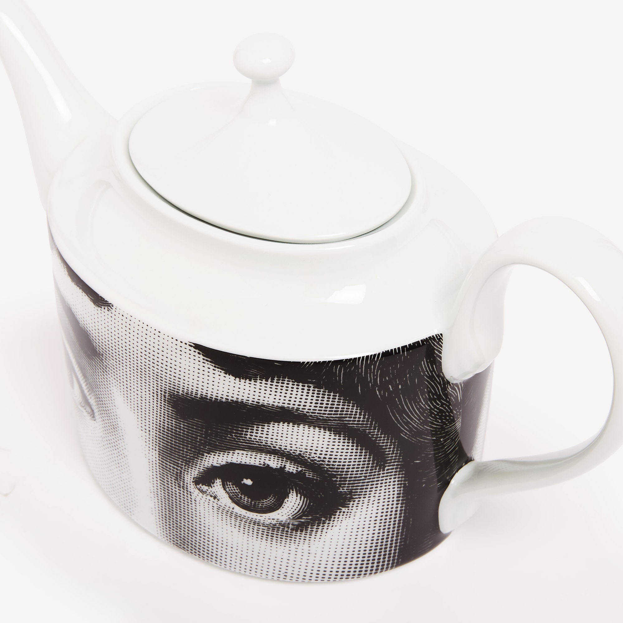 fornasetti-tema-e-variazioni-teekanne-porzellan-gesicht image 4