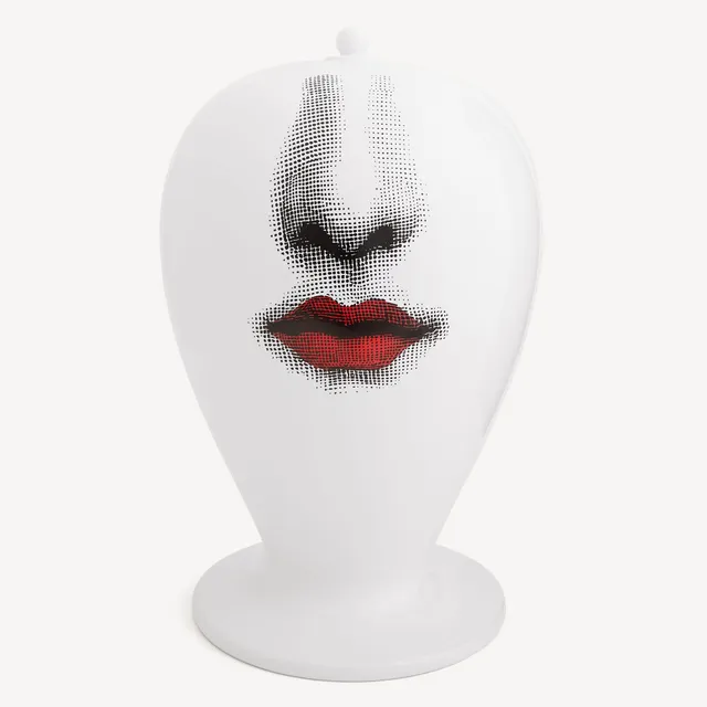 fornasetti-bacio-vase-maxi-keramik-lina-cavalieri-kussmund image 1