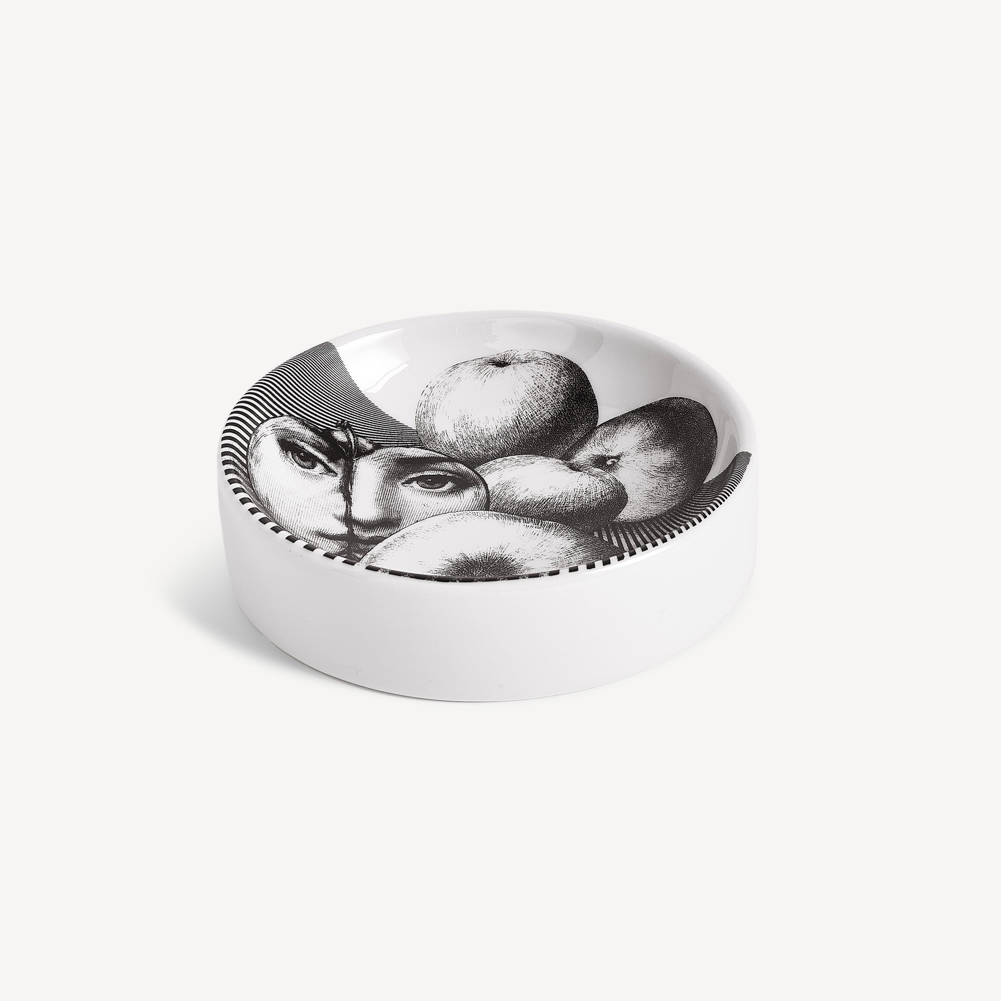 atelier-fornasetti-tema-e-variazioni-aschenbecher-n-390-porzellan image 2