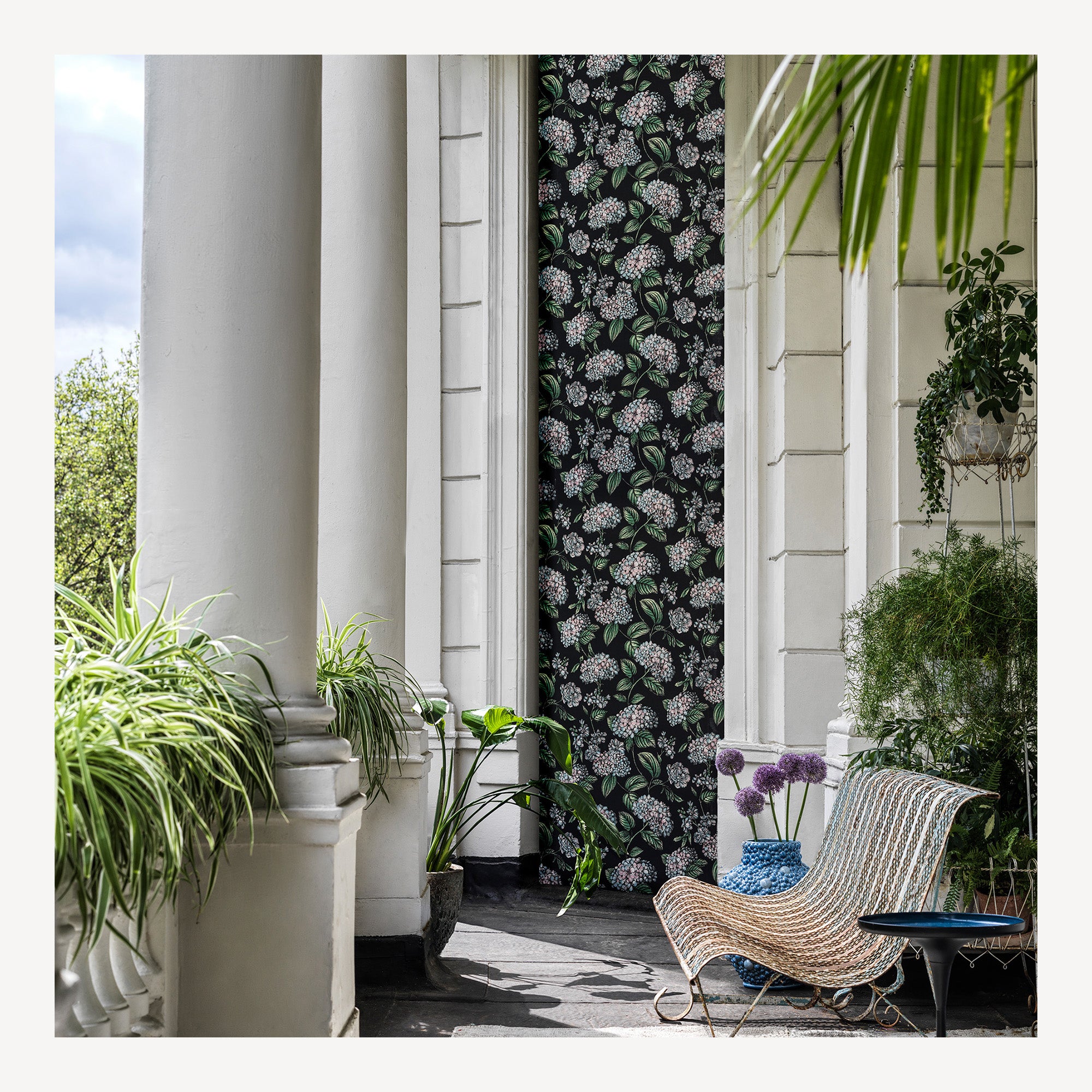 atelier-fornasetti-ramo-di-ortensia-tapete-hortensie-5 image 2