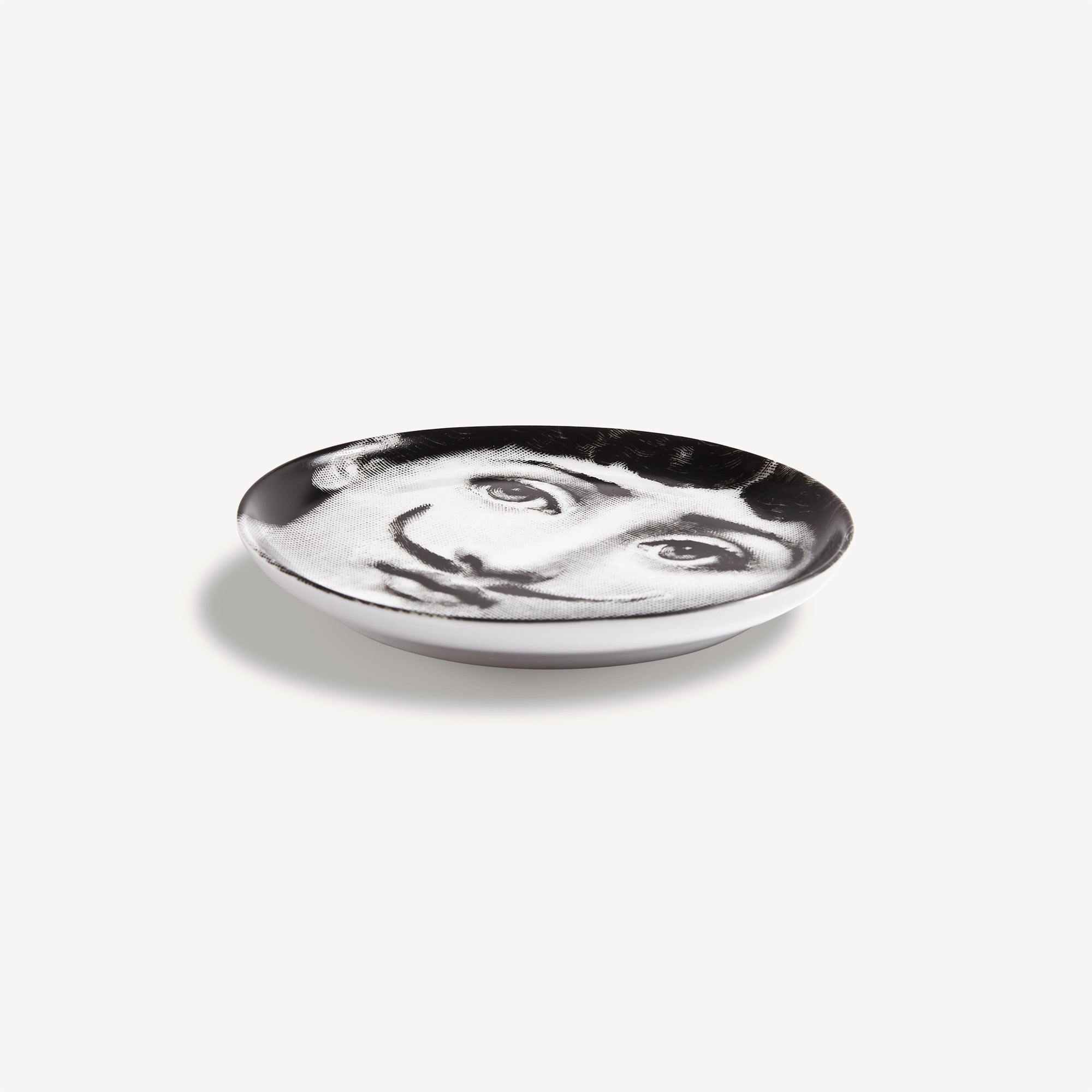 fornasetti-tema-e-variazioni-n-21-schale-porzellan-rund image 2