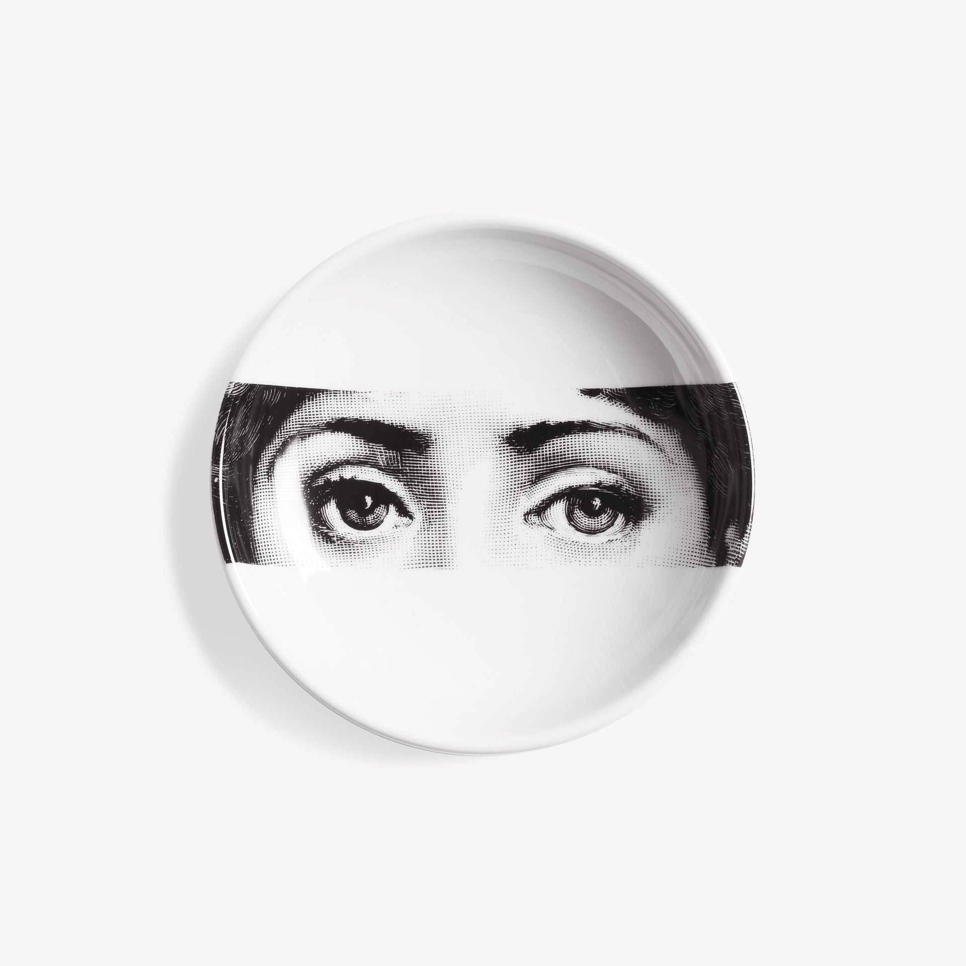 fornasetti-tema-e-variazioni-n-32-aschenbecher-porzellan-lina-cavalieri image 1