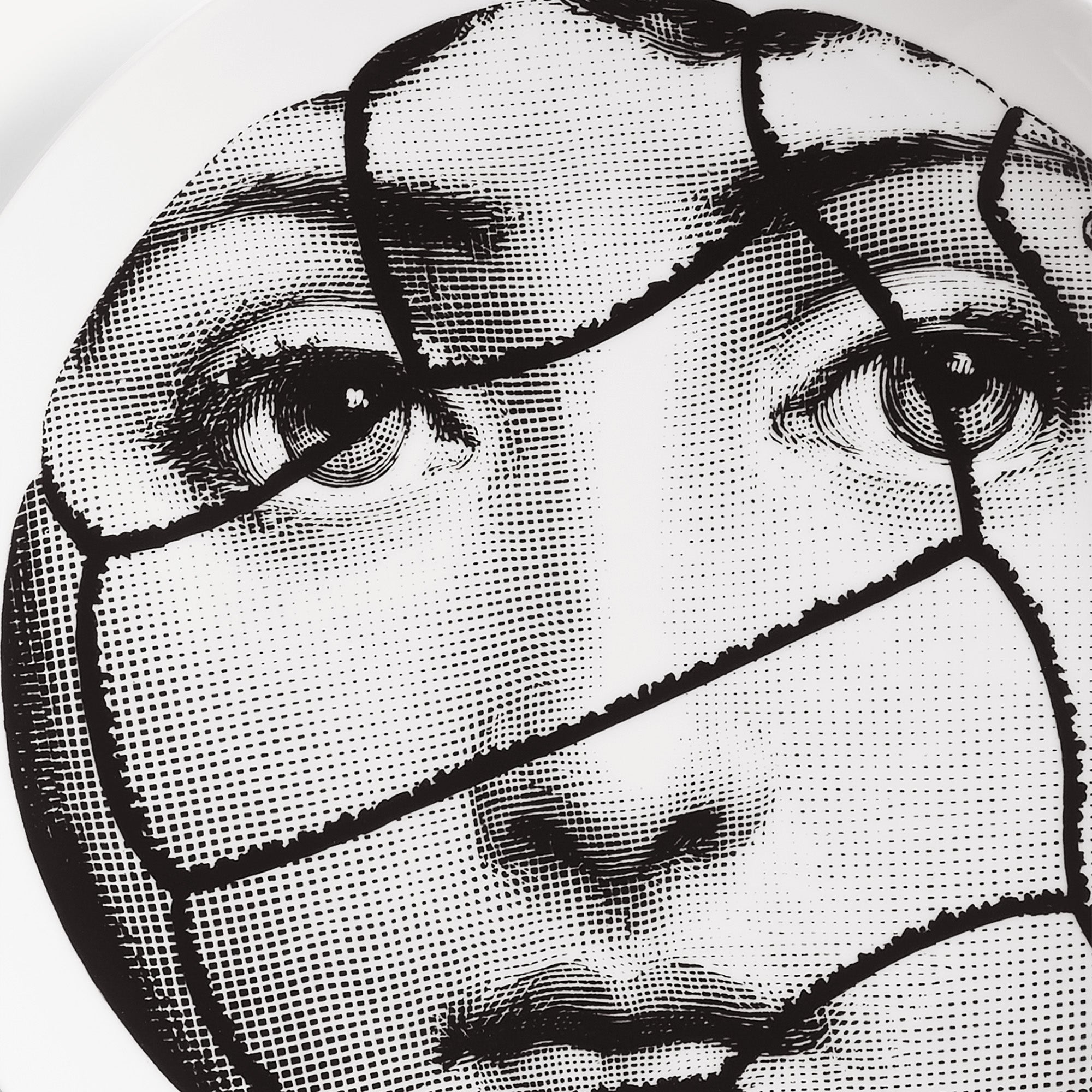 fornasetti-tema-e-variazioni-n-117-wandteller-porzellan-gesicht image 4